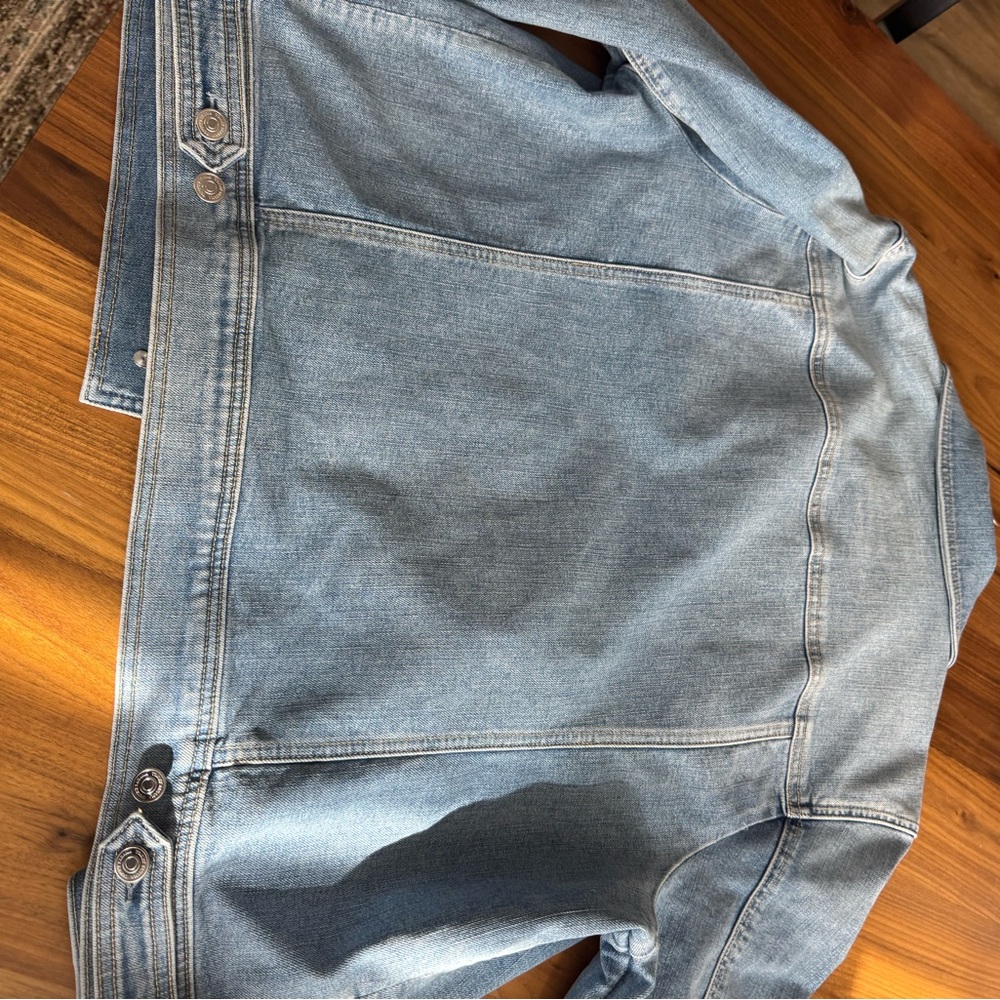 Tommy Bahama Denim Jacket - Picture 3 of 5